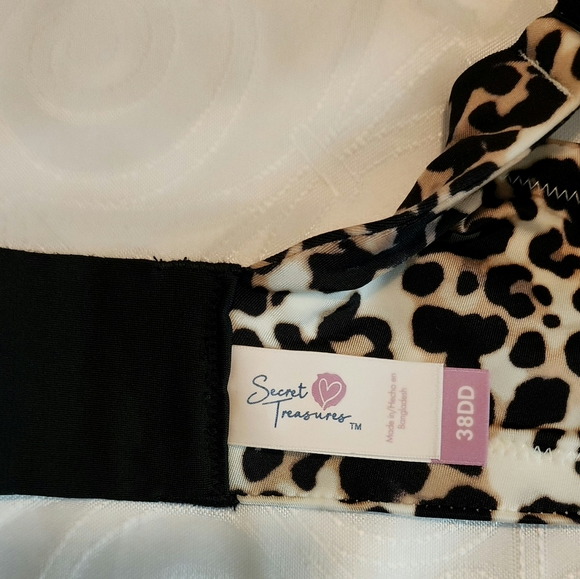 Secret Treasures Women Plus Size Underwire Plunge Bra NWT Cute Sexy Animal Print - Picture 6 of 12